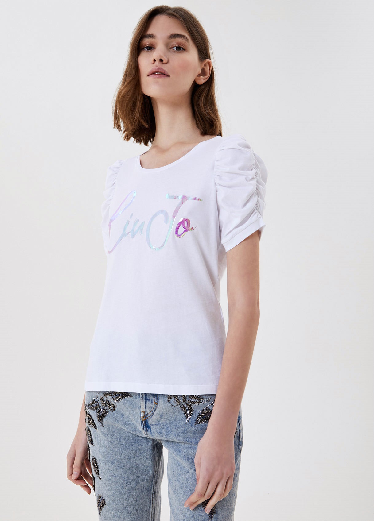 T shirt con on sale maniche a sbuffo