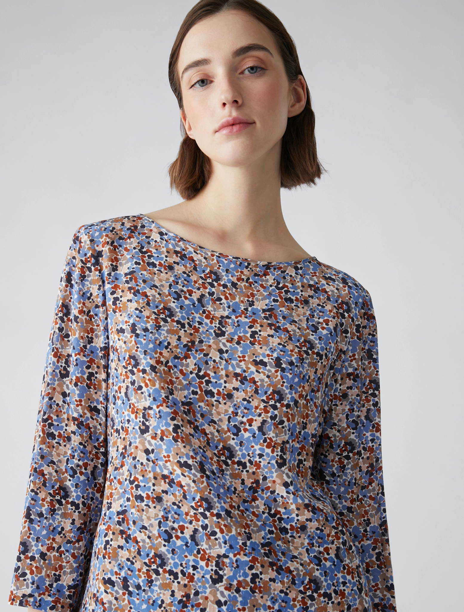 Blusa con Fantasia Floreale / Azzurro - Ideal Moda