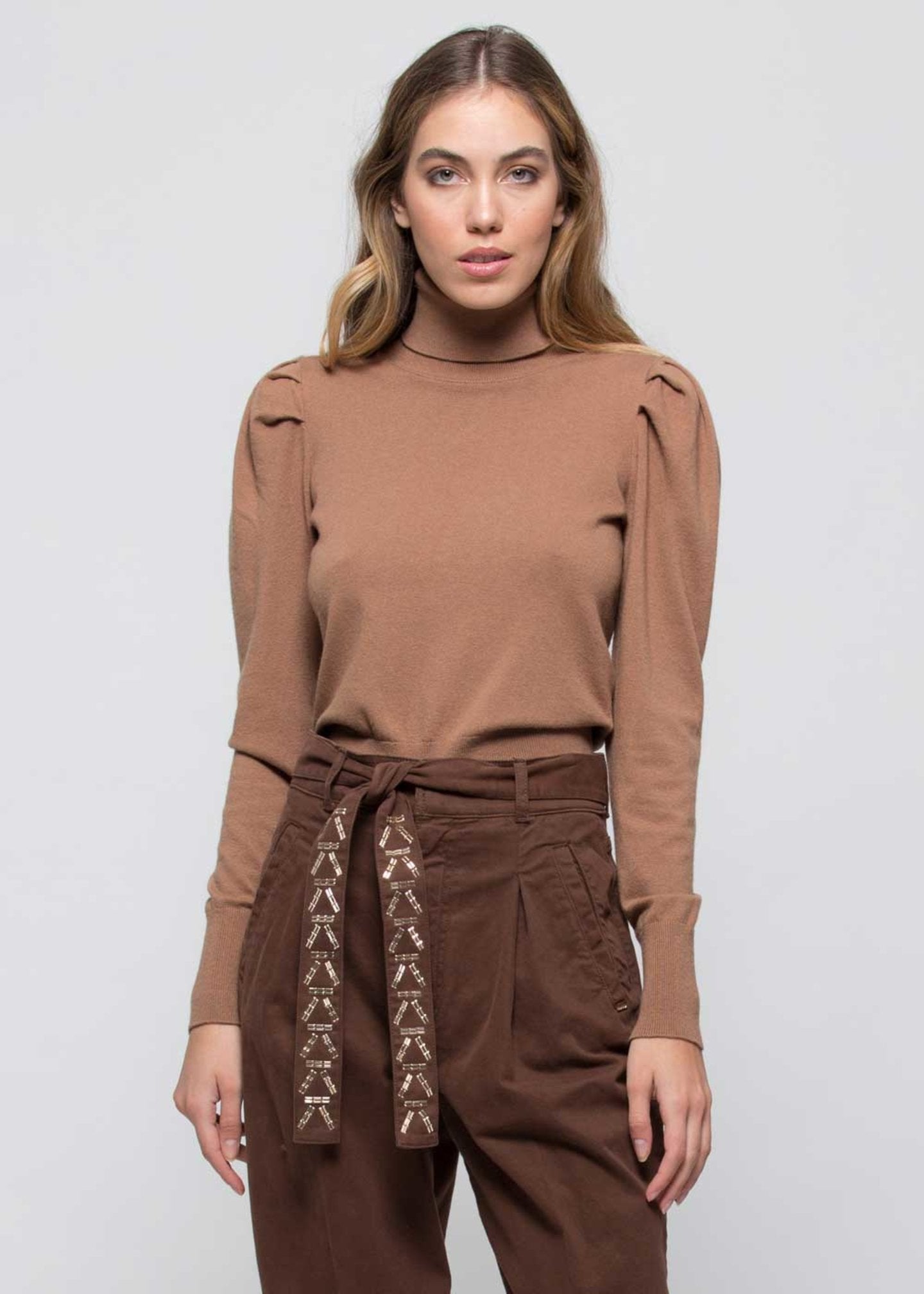 Maglia Kocca a Collo Alto / Beige - Ideal Moda